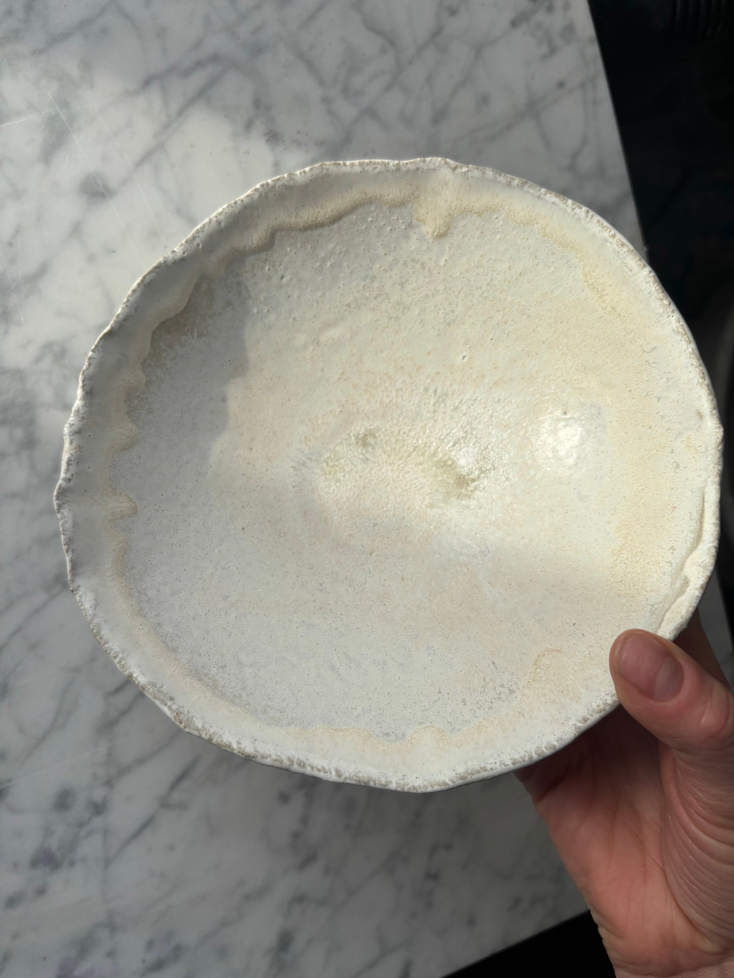 Ceramiczna Okrągła Misa na Cokole S Rustic White