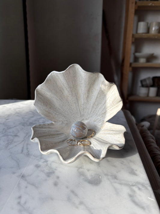 Muszla Skarbiec na Biżuterię Milky Romantic