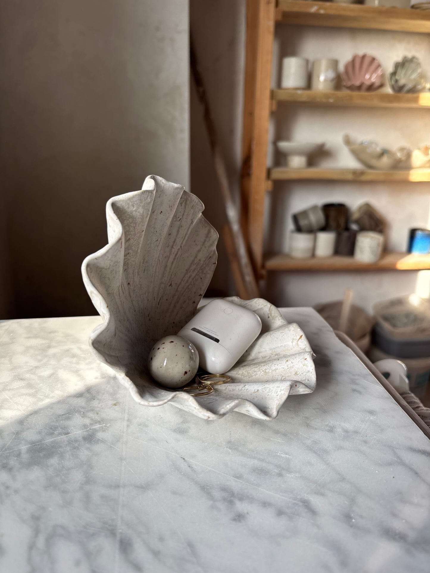 Muszla Skarbiec na Biżuterię Freckled Milky Romantic